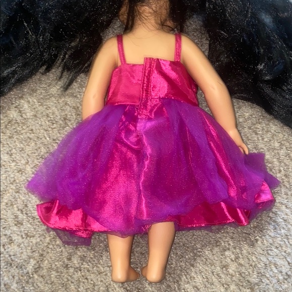 🫶🏼Doll with Black Hair + 2 outfits - Picture 6 of 12